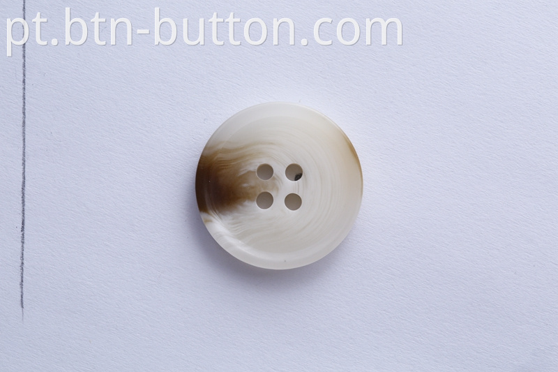 Imitation horn resin buttons for coats